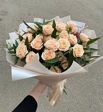 Букет Кремовые розы Латте в Грибановском